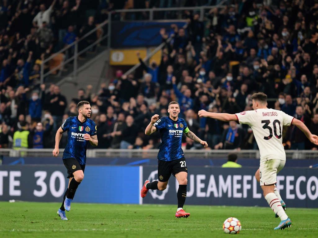 他曾在利物 他曾在利物